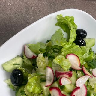 САЛАТА АВОКАДО САЛМЪН 380гр