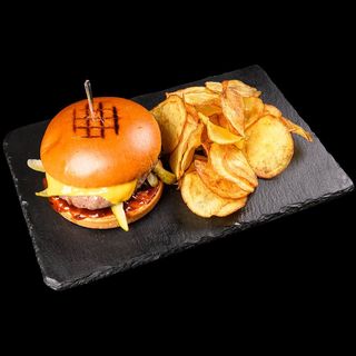 Чийзбургер (360г)