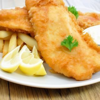 Пилешки шницел с билкови картофи (350г)