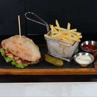 Сандвич с кралски котлет