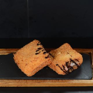 Пълнени пържени филии с прошуто