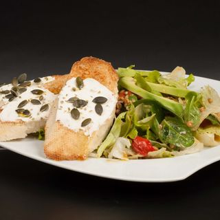 Салата печени зеленчуци