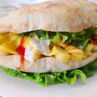 Бургер с топено сирене