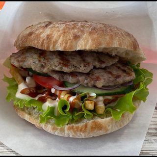 Двоен пилешки бургер (450г)