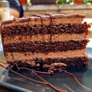 ШОКОЛАДОВА ТОРТА