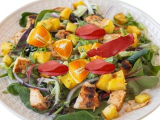 САЛАТА ЕКЗОТИКА