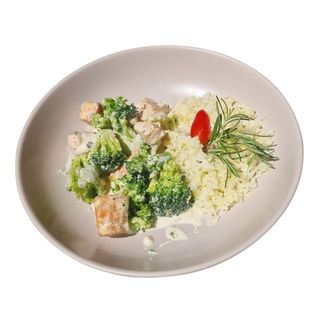 КЪСЧЕТА СЬОМГА С БРОКОЛИ И ОРИЗ