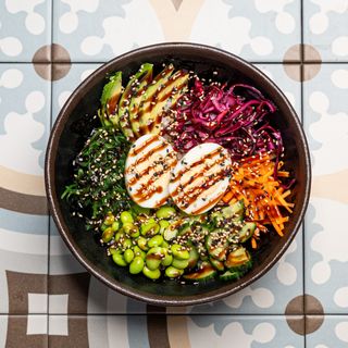 Вегетариански поке бол 470 гр.