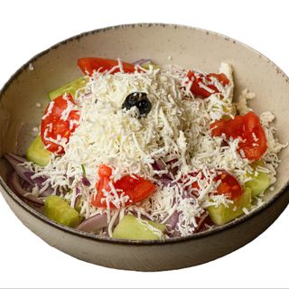 Класическа шопска салата