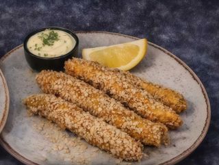 Пилешки флейки със сусам - 250 гр.