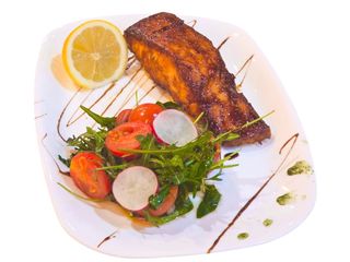 Филе от Сьомга с терияки сос и свежа салата - 300 гр.