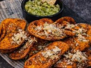 Чипс от сладък картоф с пармезан