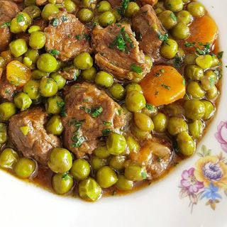 Телешко с грах