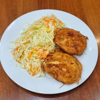 Картофени кюфтенца с гарнитура