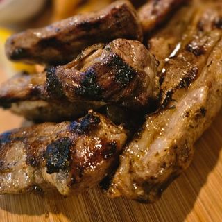 Свински бекон с гарнитура