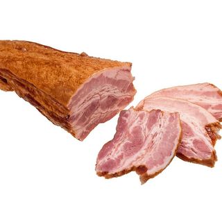 Пушен бекон