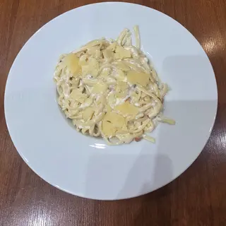 Паста с четири сирена
