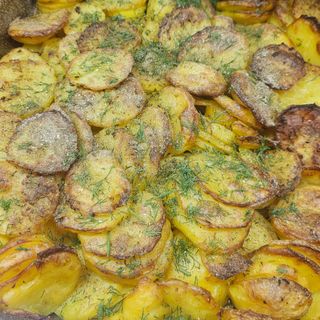 Картофи на фурна (350гр)