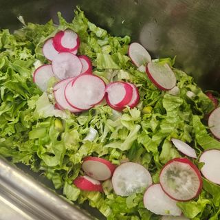 Зелена салата