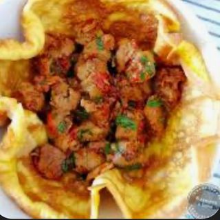 Пилешка кавърма в омлет (340г)