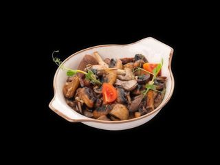 Телешки език с диви гъби