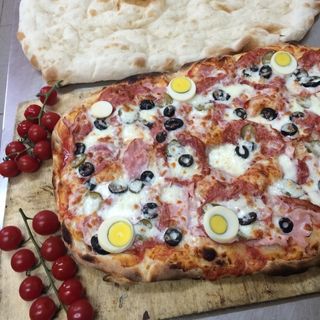 Пица Капричоза (1200гр)