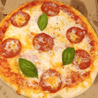 Пица дявол ( пеперони) 32 см