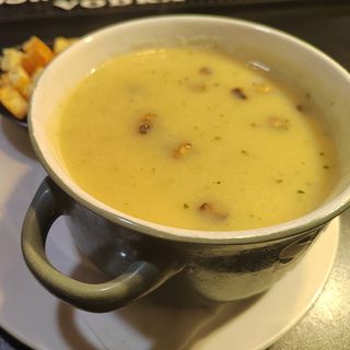 Крем супа гъбена (300мл)