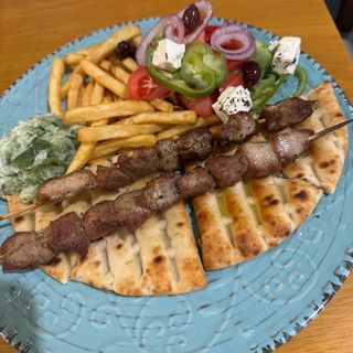 ПИЛЕШКО СУВЛАКИ