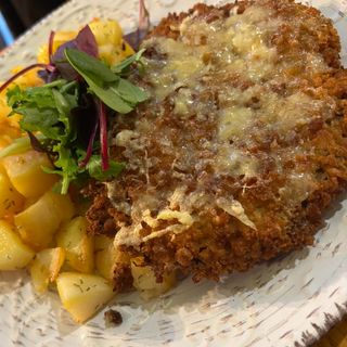 ШНИЦЕЛ МИЛАНЕЗЕ