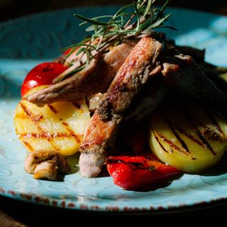 СВИНСКО БОН ФИЛЕНЦА НА ПЛОЧА