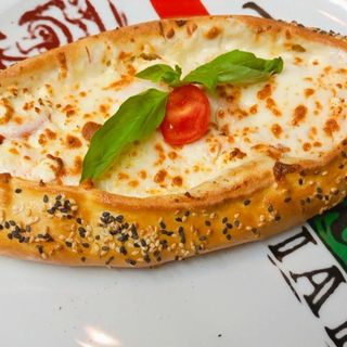 Пиде с пилешко