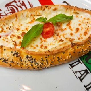 Пиде със свинско