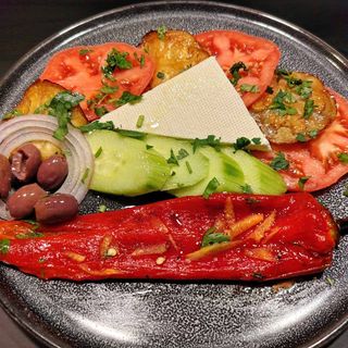 Балканска салата