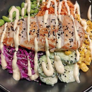 Поке Бол с пиле