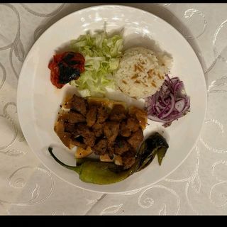 Телешки чоп шиш с гарнитура