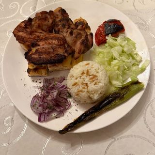 Пилешка пържола с гарнитура