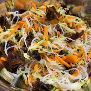 Китайска салата, малко асорти (300г)