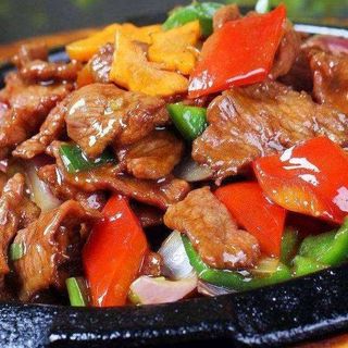 Свинско къкрещо върху оризова кора (400г)