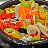 Зеленчуци върху метална плоча (500г)