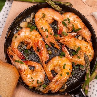 Кралски скариди с пресни гъби (500г)