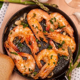 Кралски скариди с гъби и бамбук (500г)