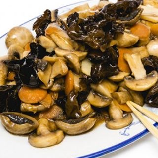 Пържени гъби и бамбук (500г)