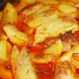 Пържени картофи с домати (500г)