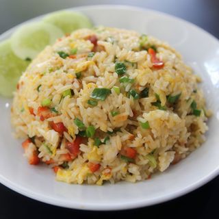 Пържен ориз със свинско (500г)