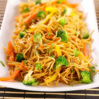 Пържено фиде със зеленчуци (500г)