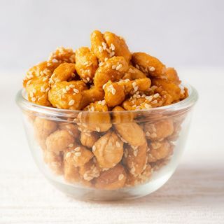 Карамелизирани ядки асорти (200г)