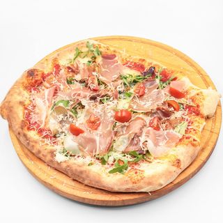 Пица Прошуто крудо