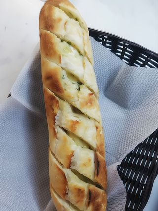 Багета с чесново масло