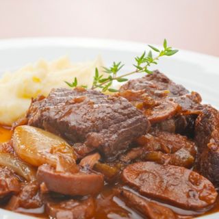 Телешко Бавно Печено